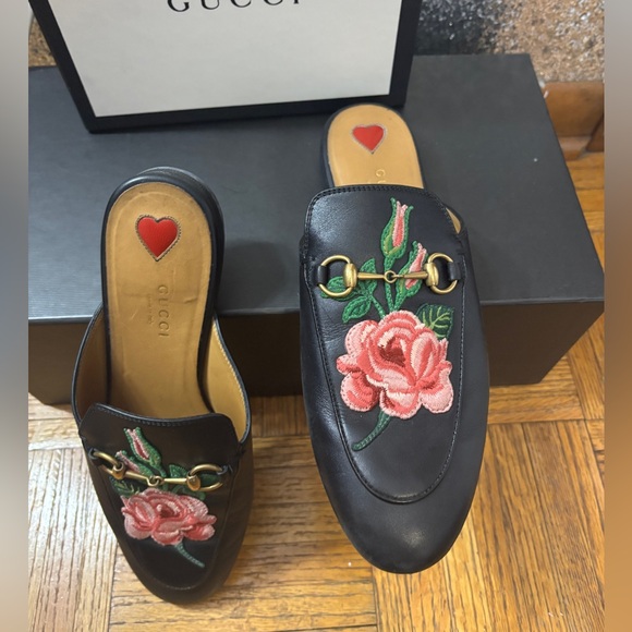 Gucci - Picture 1 of 2